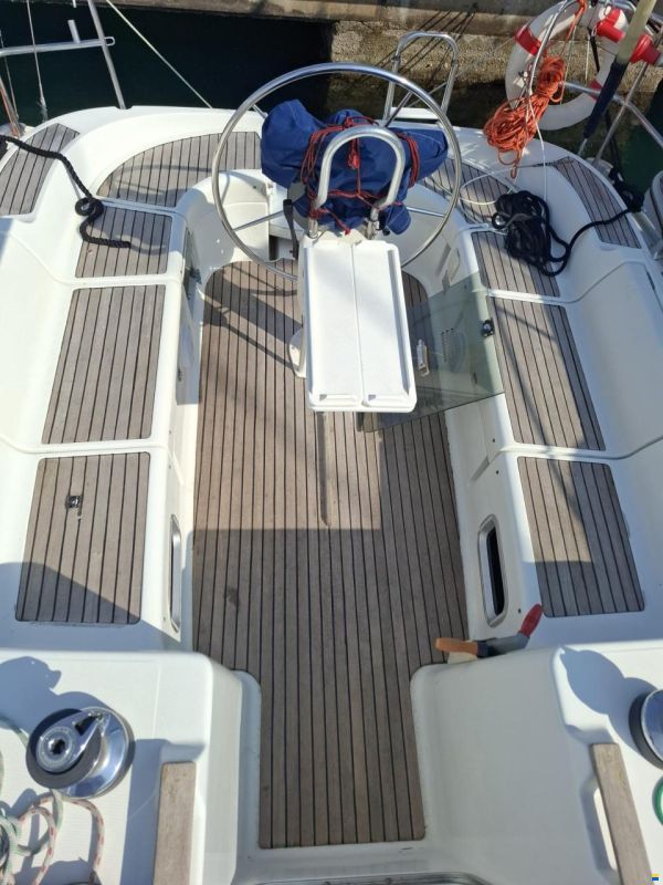 Jeanneau Sun Odyssey 37