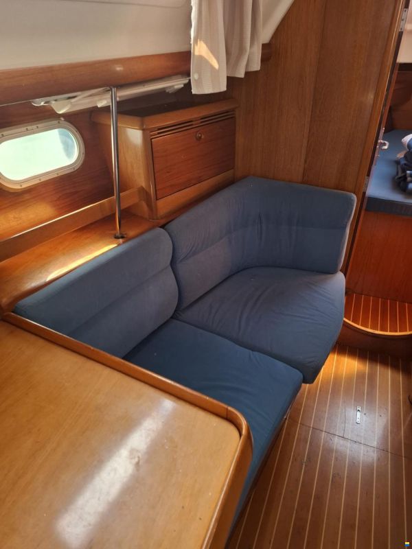 Jeanneau Sun Odyssey 37