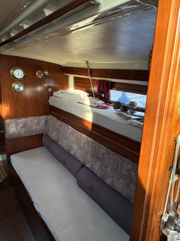 Dufour 35