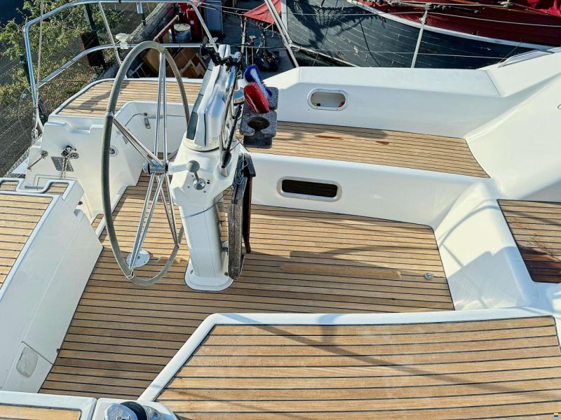 Wauquiez Pilot Saloon 40