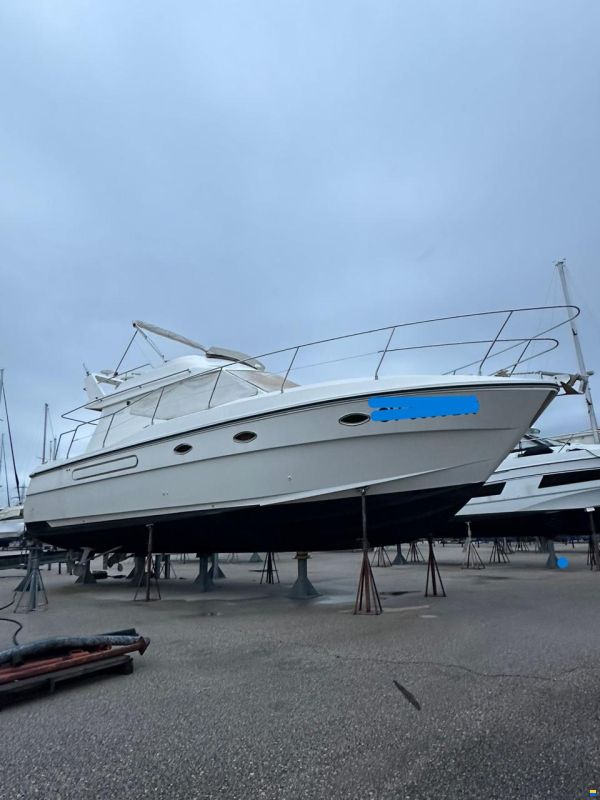 Azimut 35 Fly