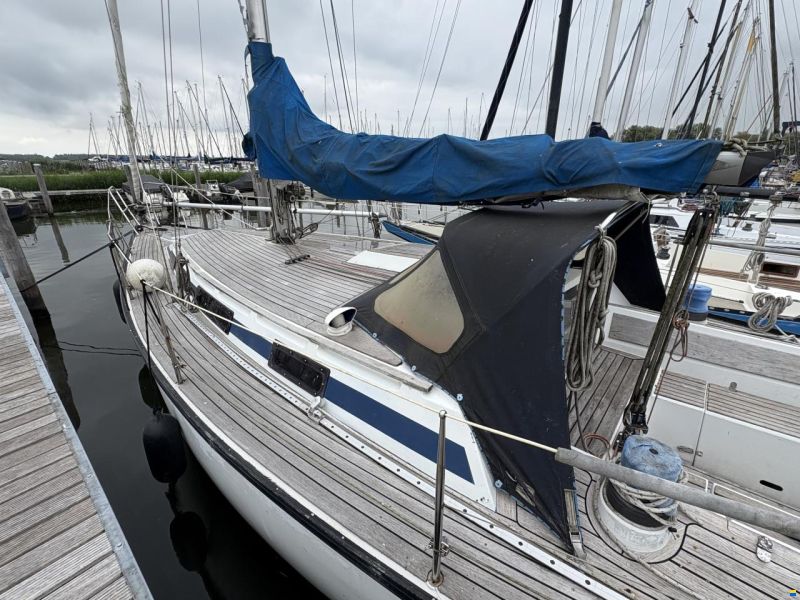 Dufour 4800