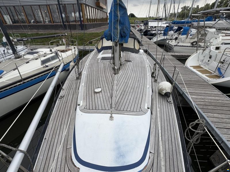 Dufour 4800