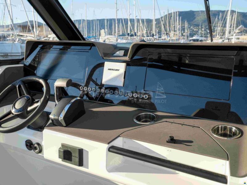 Wellcraft 28 T-Top