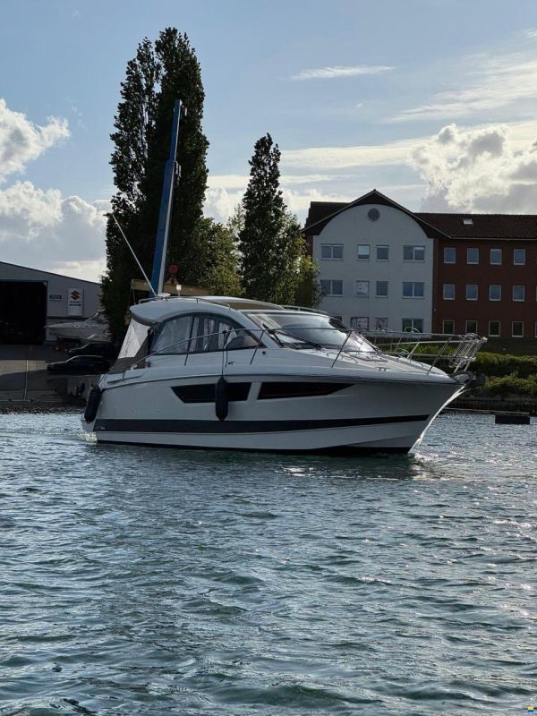 Jeanneau Leader 9