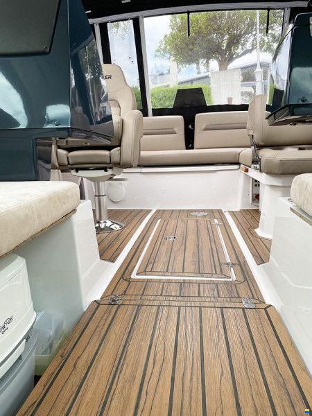 Flipper ST 700