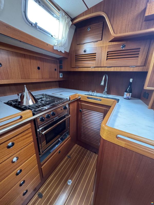 Hallberg-Rassy 46 – 2003 EU VAT paid.