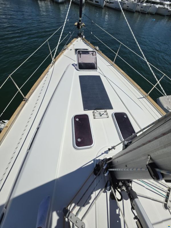 Bavaria 44