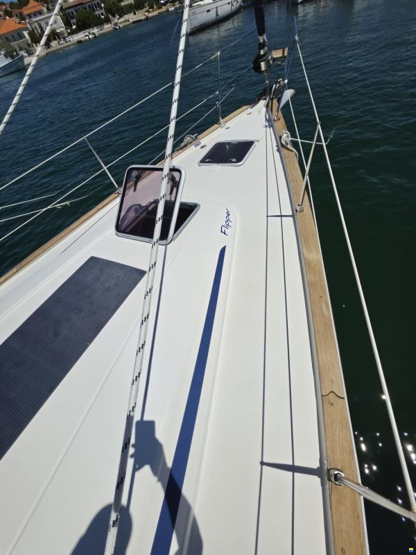 Bavaria 44