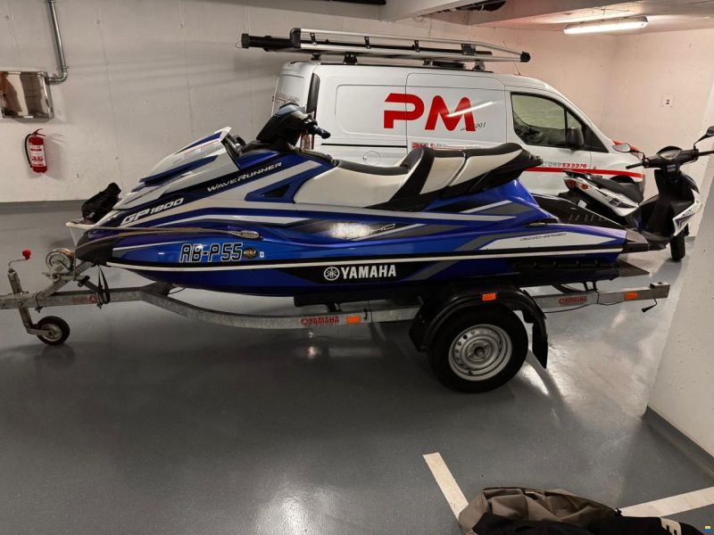 Yamaha Wave Runner GP1800