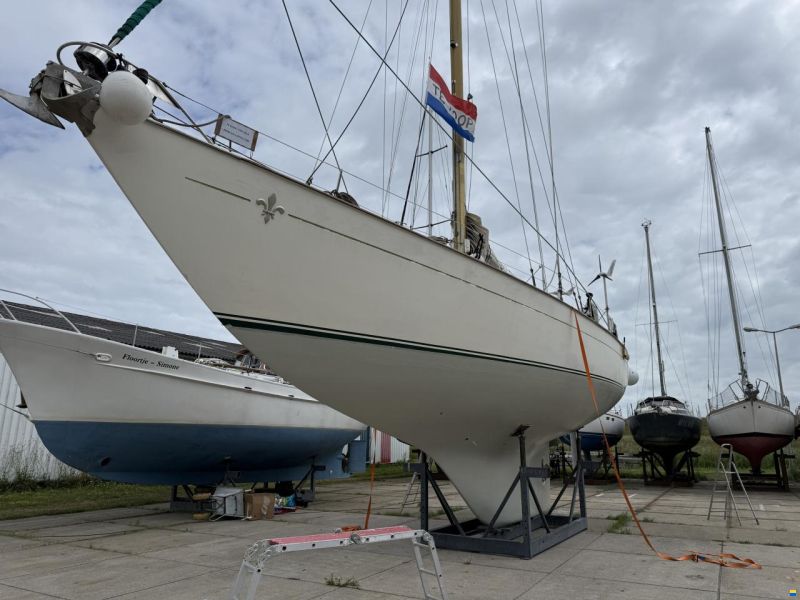 Van de Stadt Gallant 53