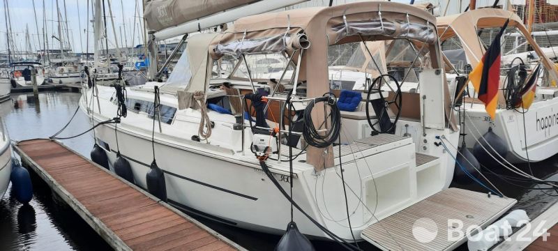 Dufour Grand Large 360