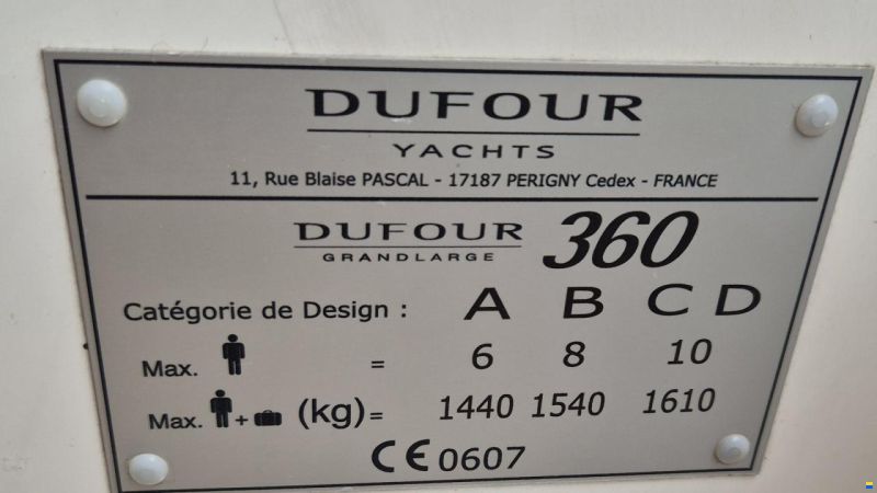 Dufour Grand Large 360