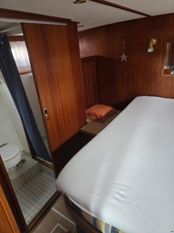 Linssen 37 SE