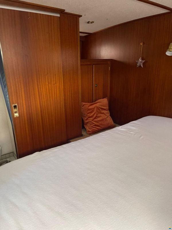 Linssen 37 SE