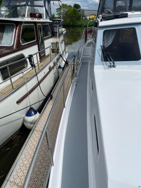 Linssen 37 SE