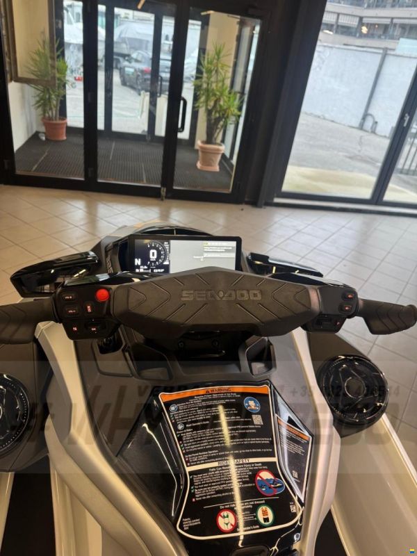 Sea-Doo GTX LIMITED 325 2025