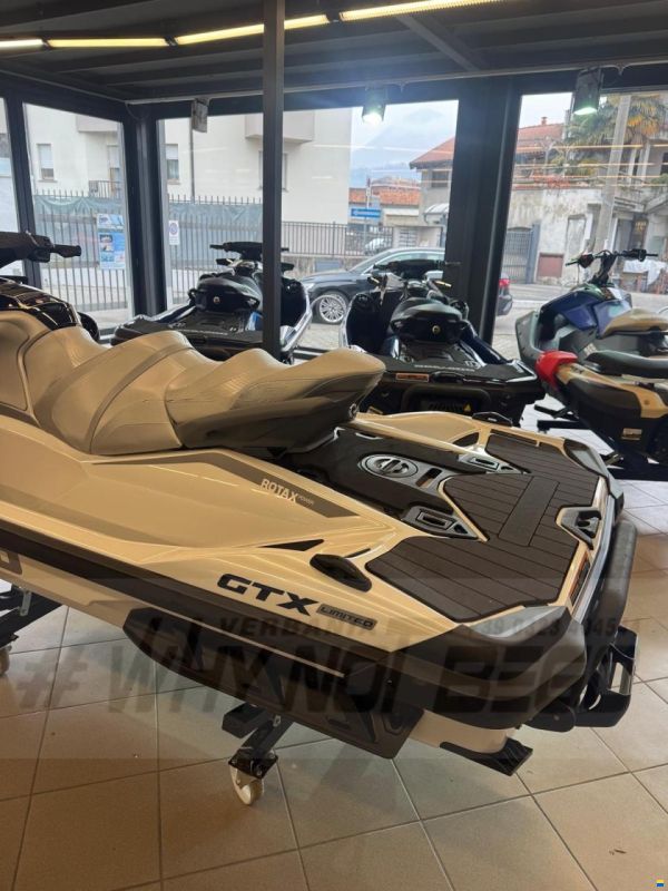 Sea-Doo GTX LIMITED 325 2025