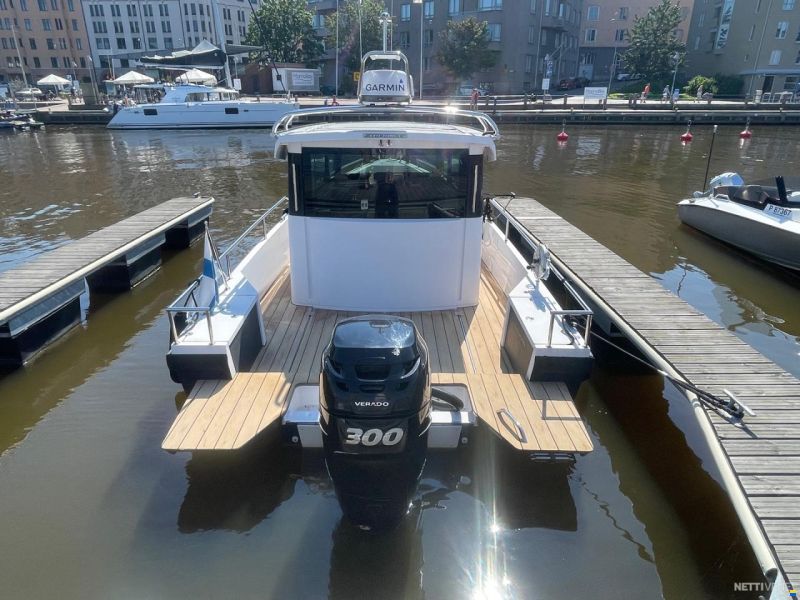 Axopar 28 Cabin