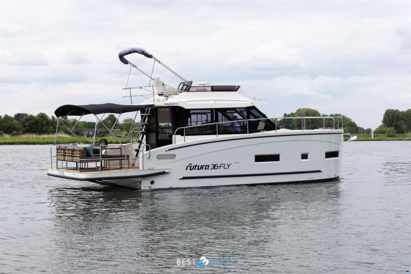 Cobra Futura 36 Premium Fly