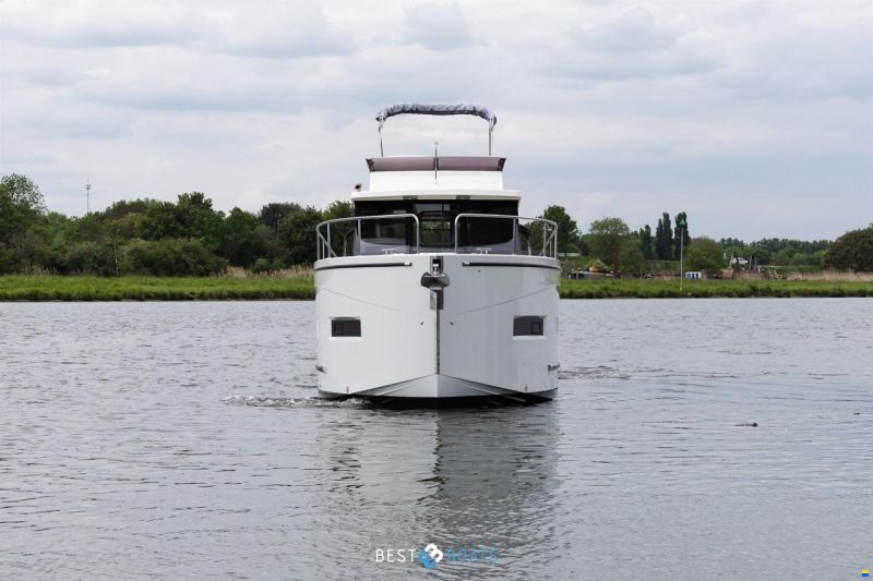 Cobra Futura 36 Premium Fly