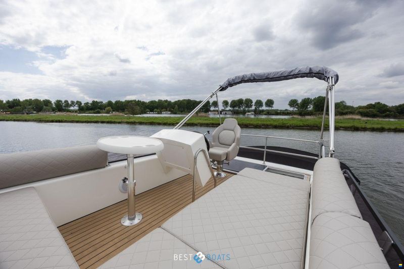 Cobra Futura 36 Premium Fly