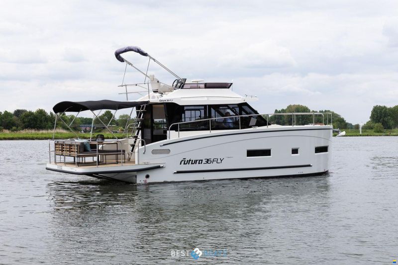 Cobra Futura 36 Premium Fly