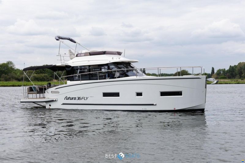 Cobra Futura 36 Premium Fly