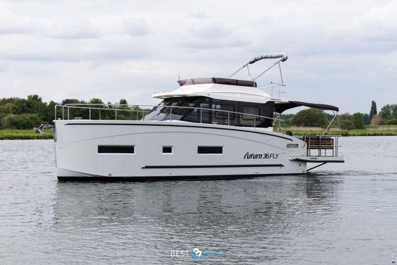 Cobra Futura 36 Premium Fly