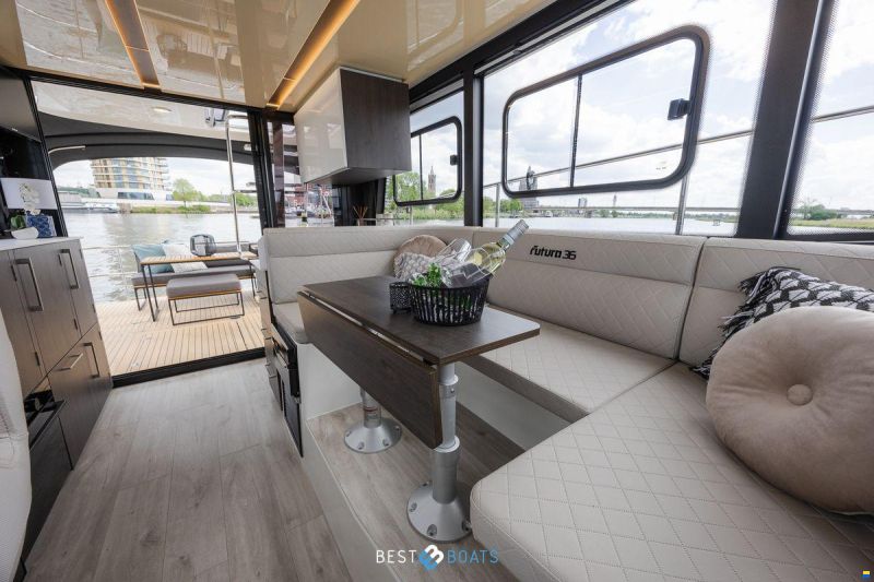 Cobra Futura 36 Premium Fly