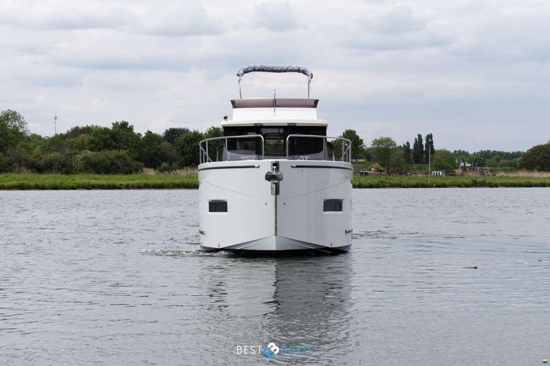 Cobra Futura 36 Premium Fly