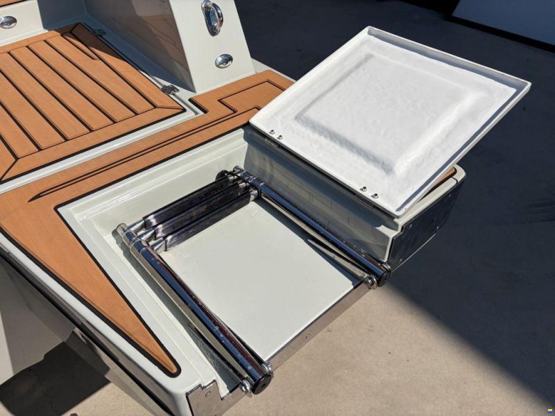 Clever 65s Tender Voorraad boot