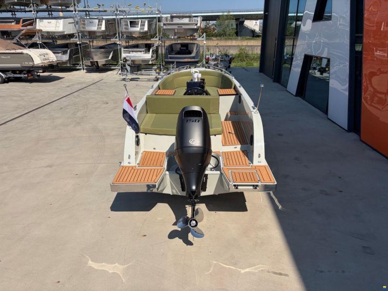 Clever 65s Tender Voorraad boot