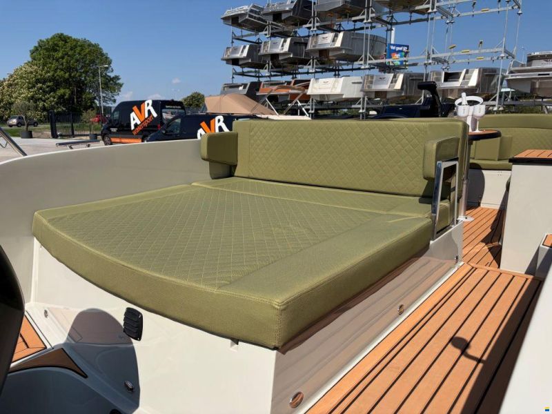 Clever 65s Tender Voorraad boot