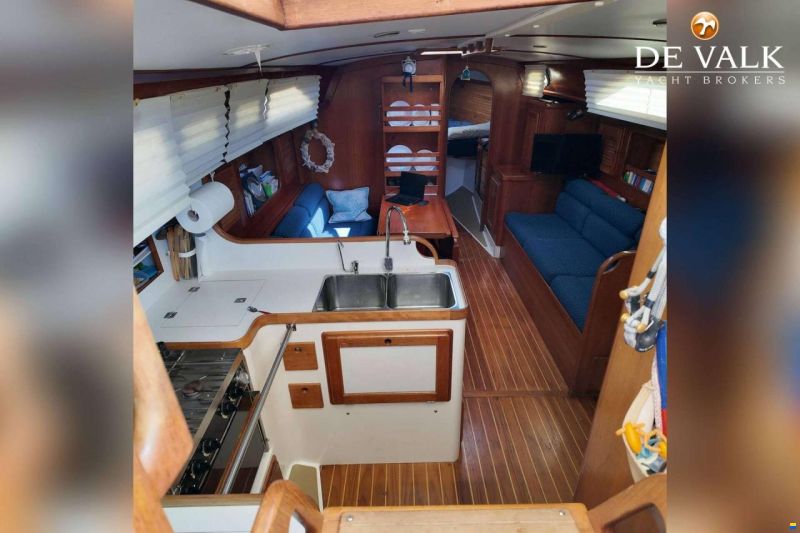 Freedom 38
