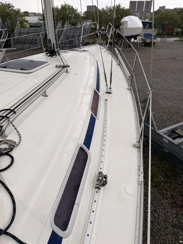 Bavaria 32