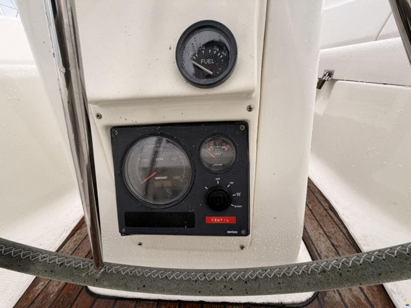 Bavaria 32