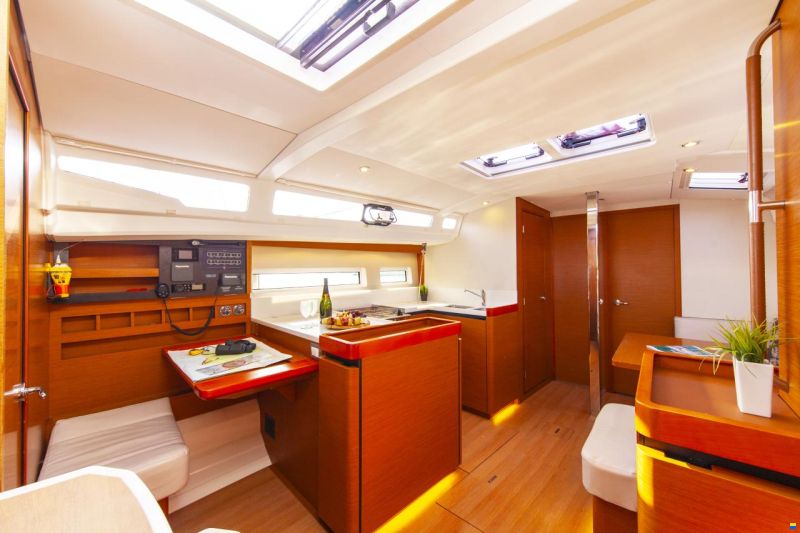 Jeanneau Sun Odyssey 440