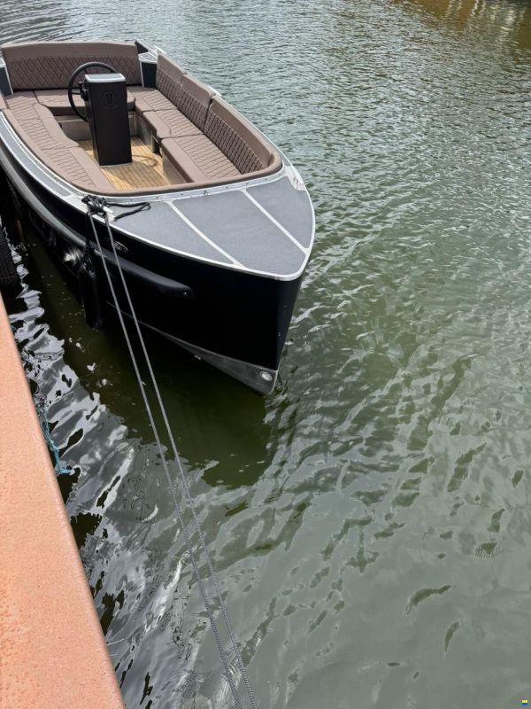 VanVossen van Vossen e-Tender 595