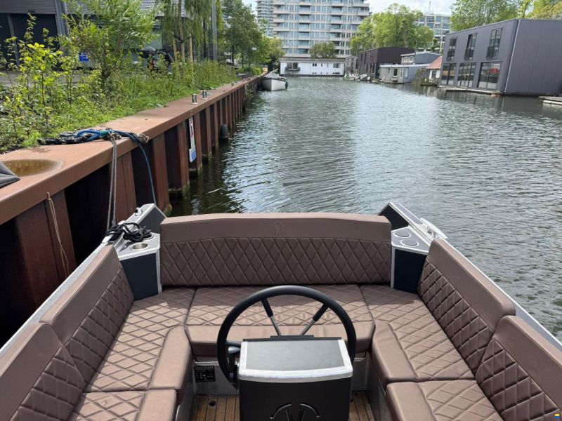 VanVossen van Vossen e-Tender 595