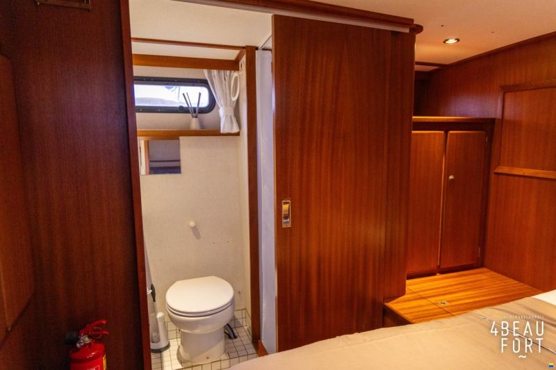 Linssen 37 SE