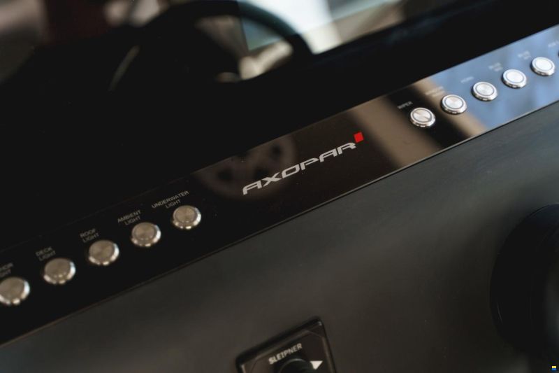 Axopar 37 XC Cross Cabin