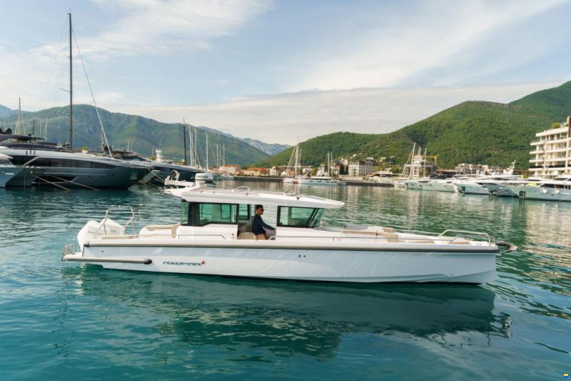Axopar 37 XC Cross Cabin