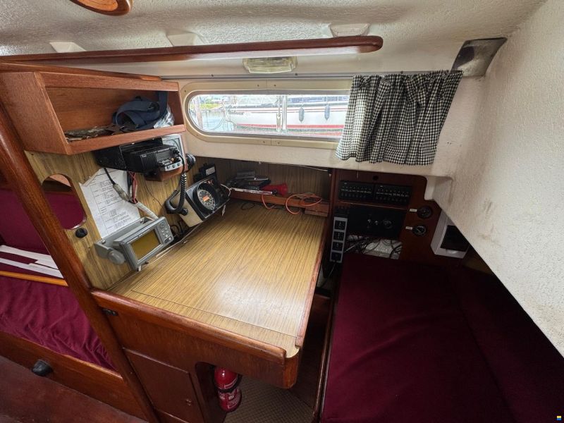 Contessa 32
