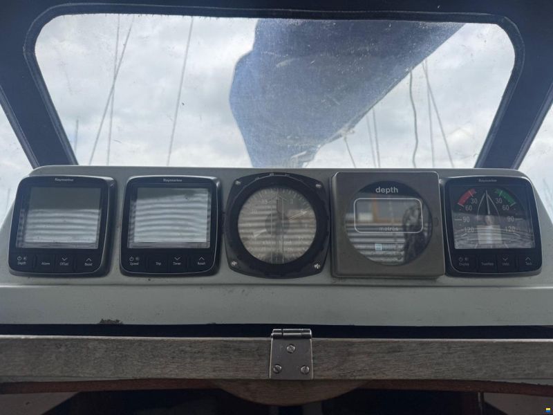 Contessa 32