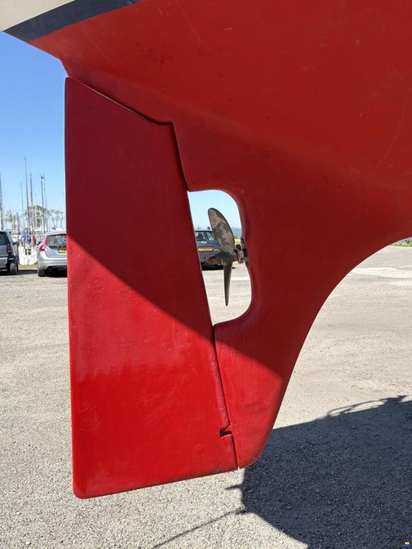 Contessa 32