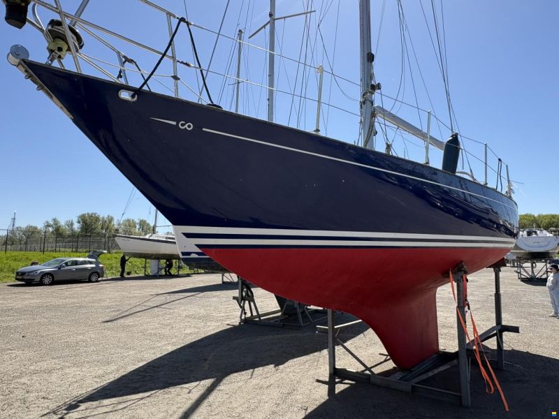 Contessa 32