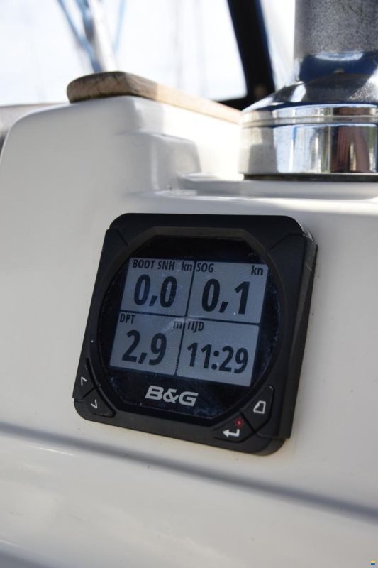 Bavaria 37