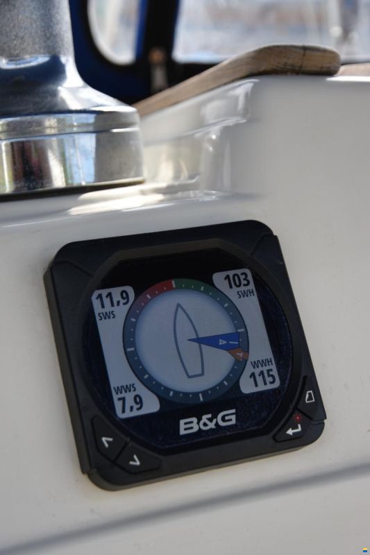Bavaria 37