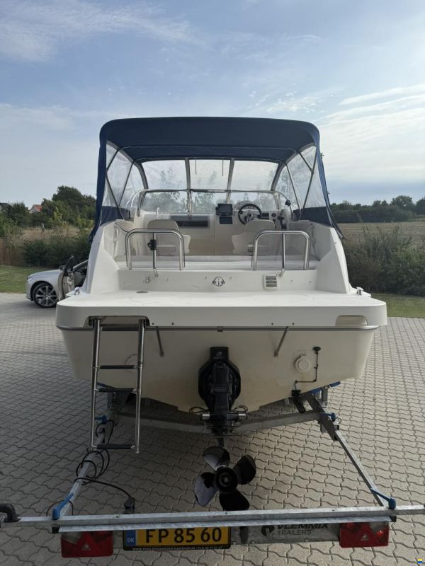 Quicksilver Daycruiser 640